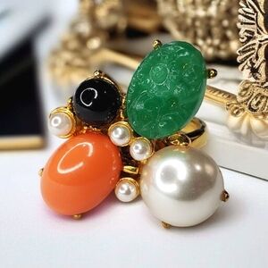 $250 Kenneth Lane Jeweled Coral Onyx Cabochon Pearl Lucite Statement Ring